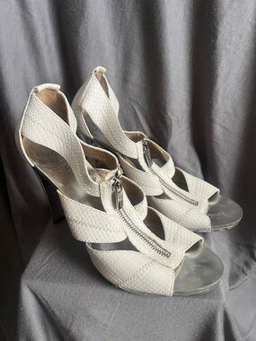 Michael Kors White Textured Peep-Toe Zip High Heels